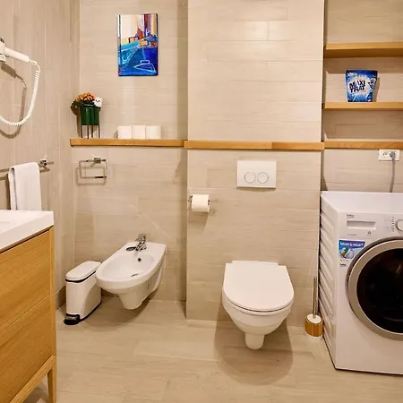 Aquarama View 2br Free Parking * Mamaia