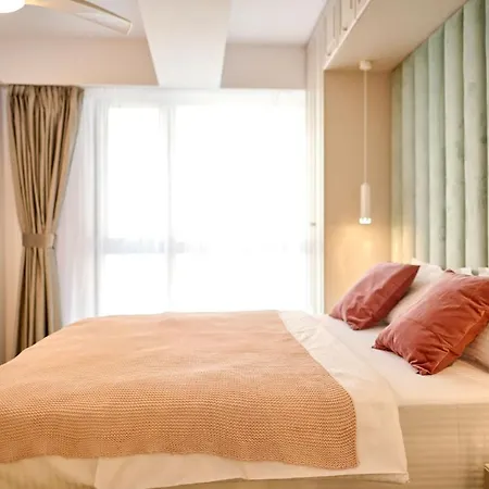 Aquarama View 2br Free Parking