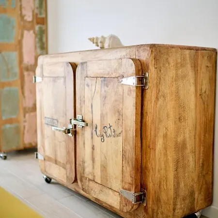 Aquarama View 2br Free Parking Daire *