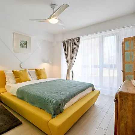 Aquarama View 2br Free Parking * Mamaia