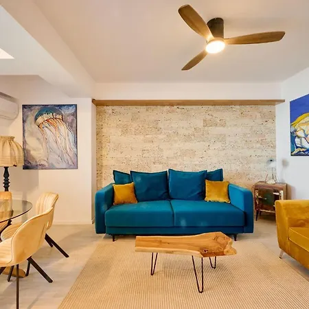 Aquarama View 2br Free Parking Mamaia