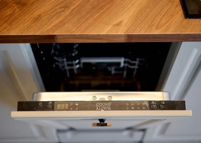 Aquarama View 2br Free Parking Apartament Mamaja