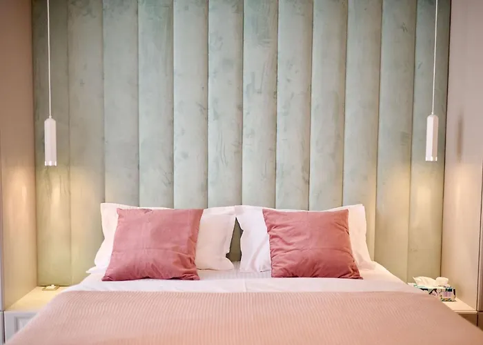 Aquarama View 2br Free Parking