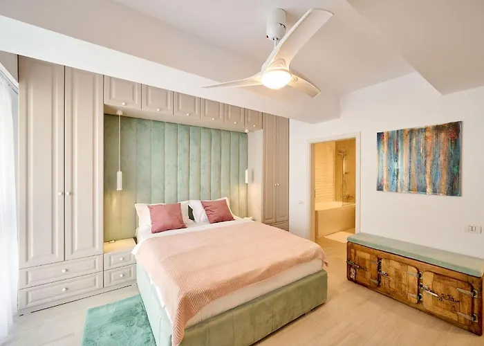 Aquarama View 2br Free Parking * Mamaja