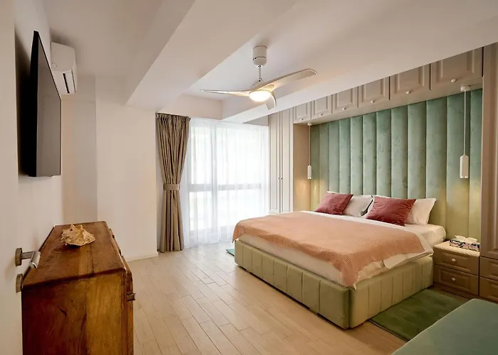 Aquarama View 2br Free Parking Apartament