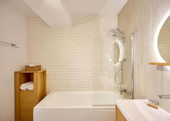 Apartament Aquarama View 2br Free Parking Mamaja